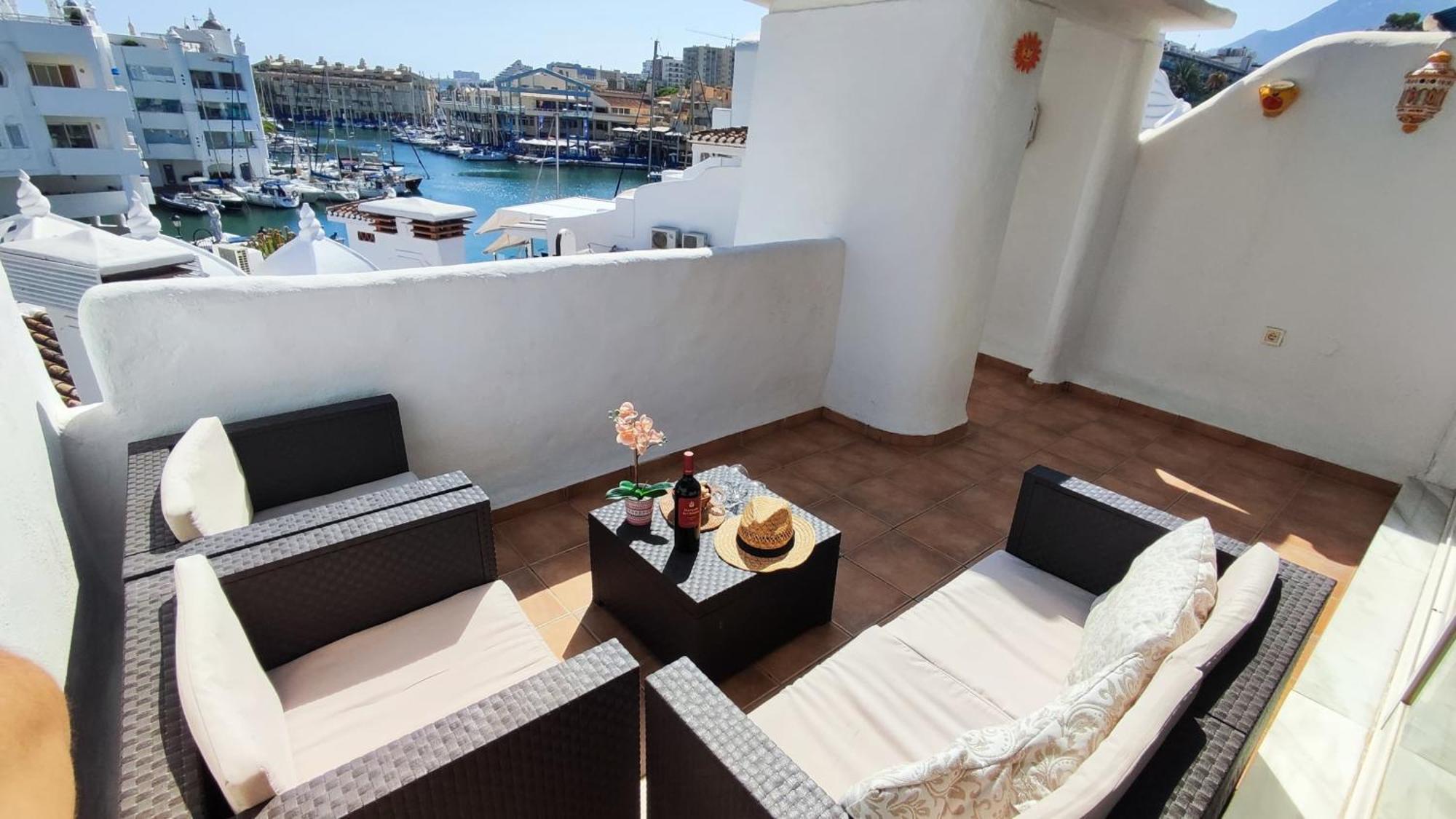 Puerto Marina Luxury Apartment With Sea Views Benalmádena Exterior photo